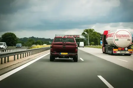 Rakúsko diaľničná známka tipy na nakupovanie a cestovanie