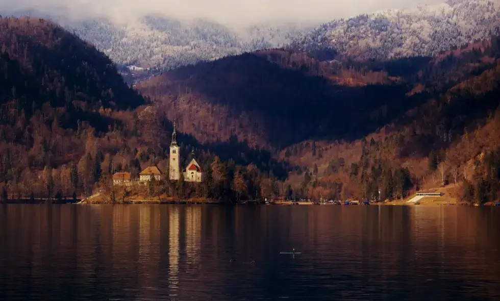 Slovenya araba seyahatleri: bilinmesi gereken önemli şeyler