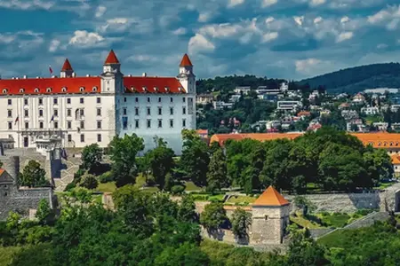 Slovaški Vinjeta Shopping - Avtocestni izleti po alpski pokrajini in kulturnih mestih